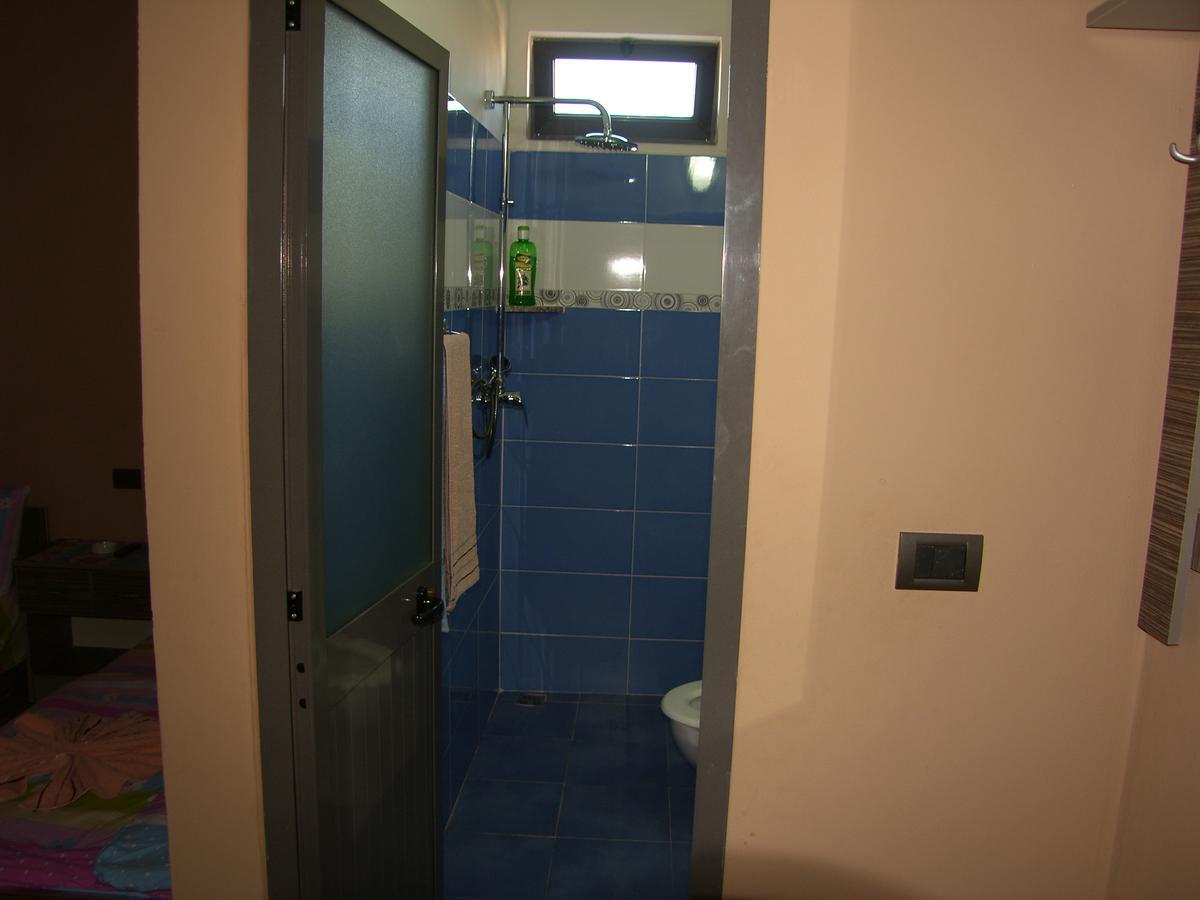 Shkodra Hotel Luaran gambar