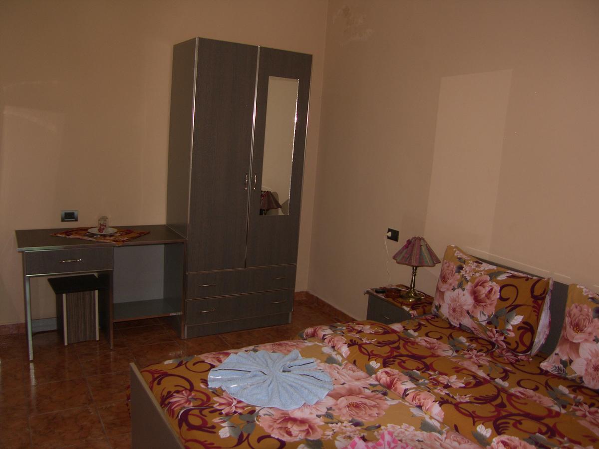 Shkodra Hotel Luaran gambar