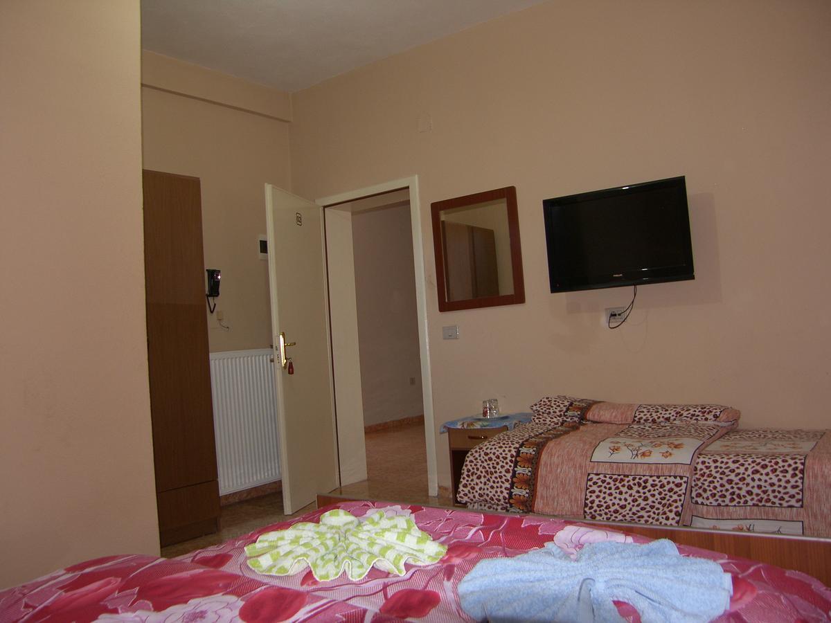 Shkodra Hotel Luaran gambar
