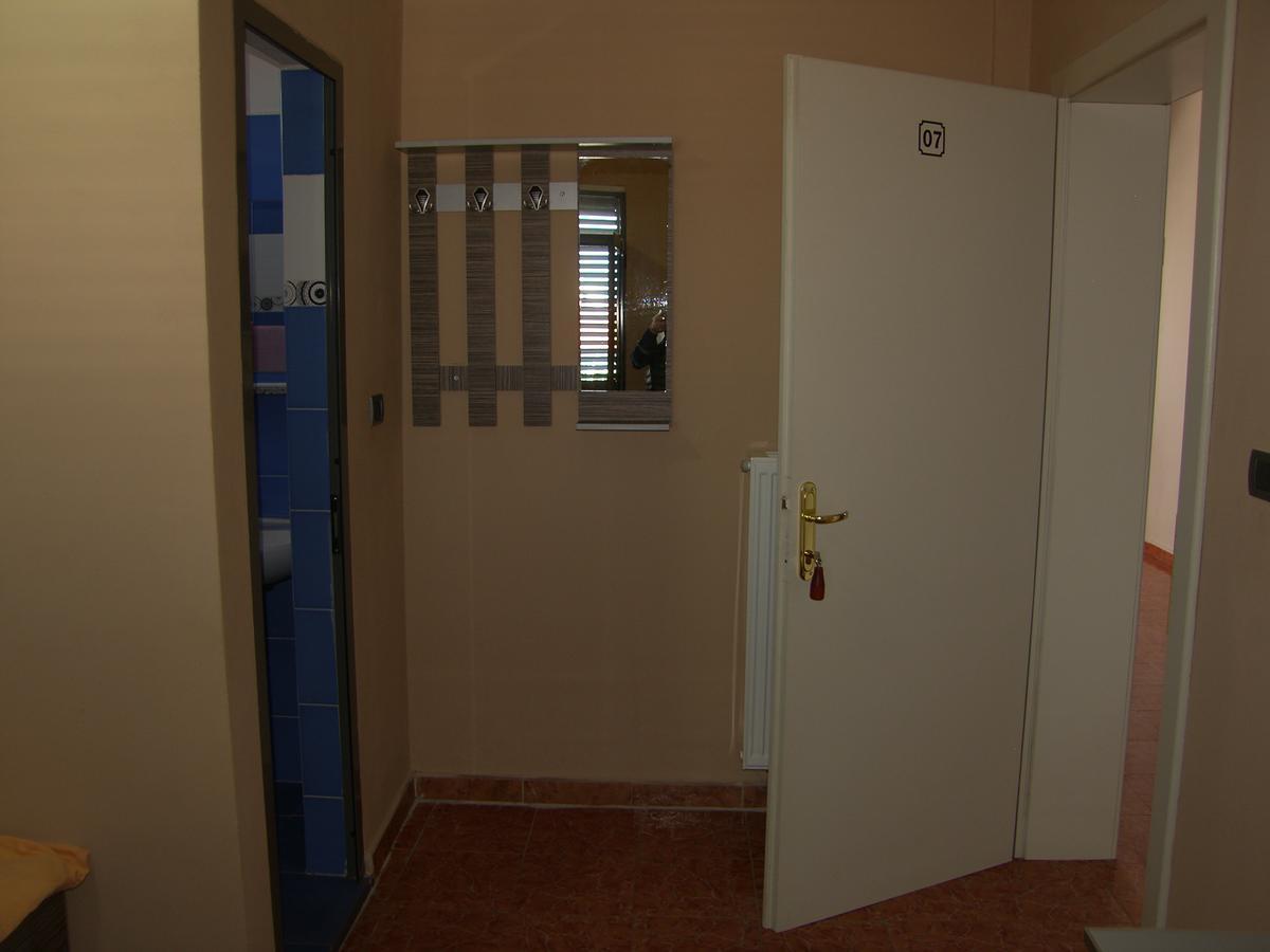 Shkodra Hotel Luaran gambar